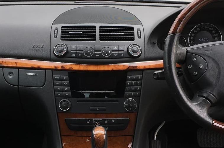 W211 aftermarket deals radio