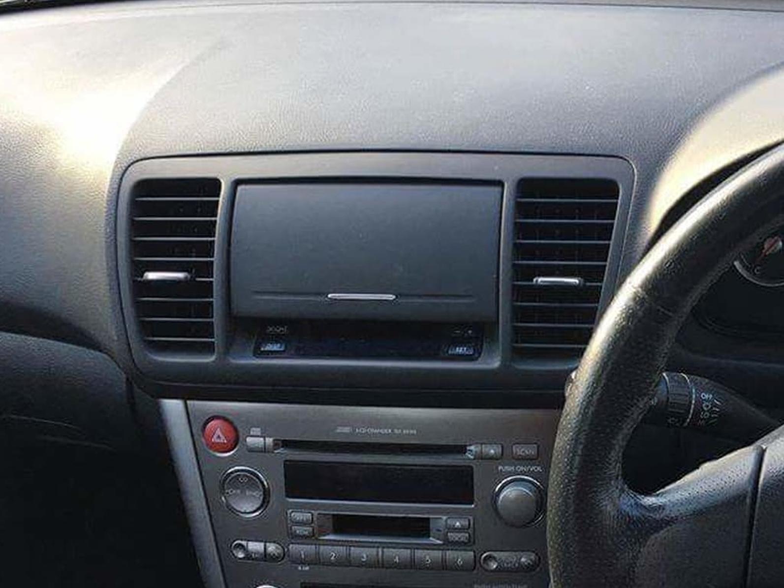 2006 subaru legacy radio deals dash kit