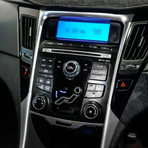 2. Small Top Screen
