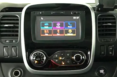 4. LG Navigation Auto Climate