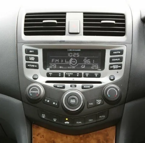 Honda Accord 2003-2007 dash