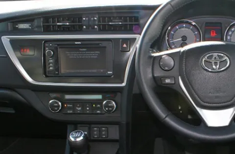 Toyota Corolla 2012-2015 Hatch dash