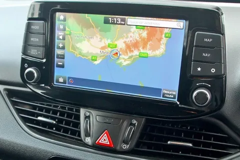 Hyundai i30 2017- dash