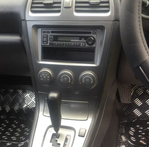 Subaru Impreza 2000-2007 GD, GG dash