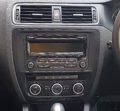 Volkswagen Jetta 2006-2015 dash
