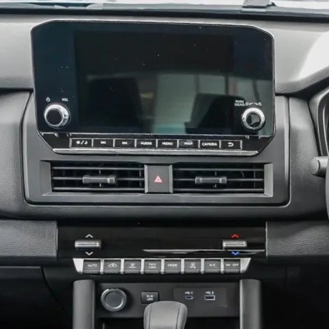 Nissan Navara 2025- D27 dash