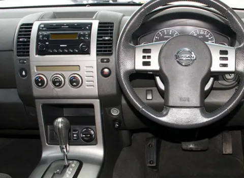 Nissan Pathfinder 2005-2007 R51 dash