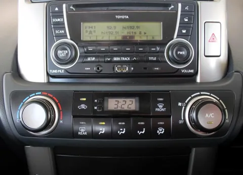 Toyota Prado 2012-2013 150 Series [GX] dash