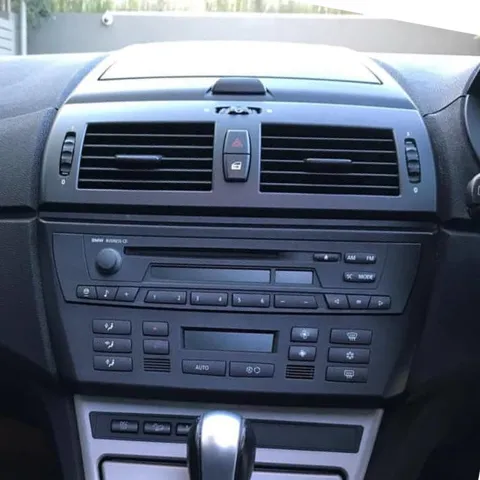 BMW X3 2004-2010 E83  dash