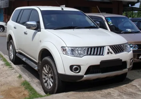 Mitsubishi Challenger 2009 - 2013 PB