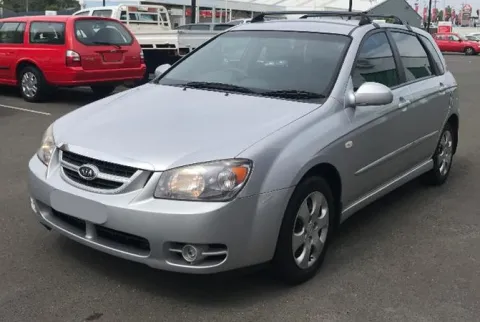 Kia Cerato 2005-2006 LD Hatchback
