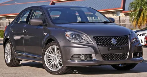 Suzuki Kizashi 2015-
