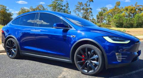 Tesla Model X 2016-2021