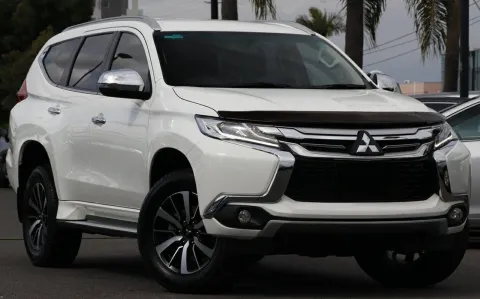 Mitsubishi Pajero Sport 2015-2019 QE