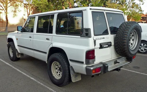 Nissan Patrol 1988-1999 GQ