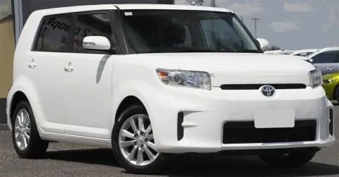 Toyota Rukus (Rumion) 2010-2015