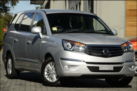 Ssangyong Stavic 2013-