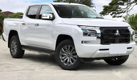 Mitsubishi Triton 2024- MV